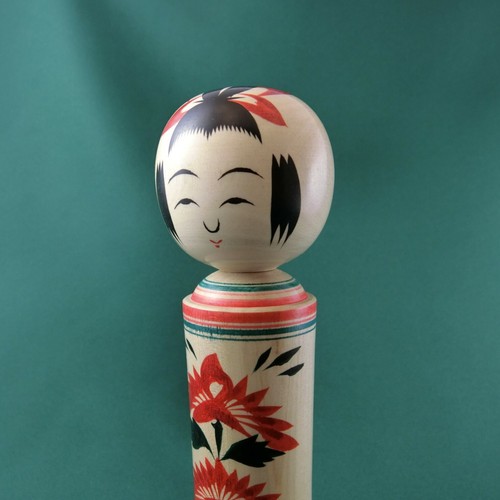 Kokeshi traditionelle puppe - kokeshi,