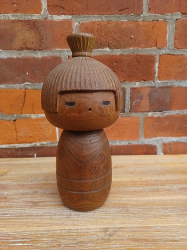Kokeshi holzpuppe puppe - holzpuppe,